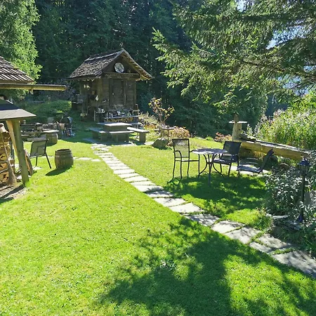 Rauft-perfekter Rueckzugsort Fuer Besondere Feierlichkeiten 2500 M2 Grundstueck Mitten In Der