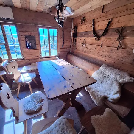 Rauft-perfekter Rueckzugsort Fuer Besondere Feierlichkeiten 2500 M2 Grundstueck Mitten In Der *