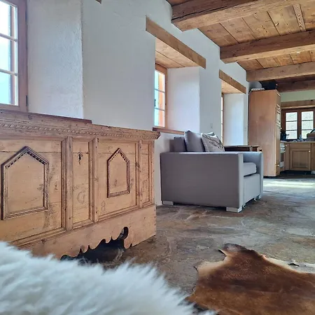 Rauft-perfekter Rueckzugsort Fuer Besondere Feierlichkeiten 2500 M2 Grundstueck Mitten In Der *