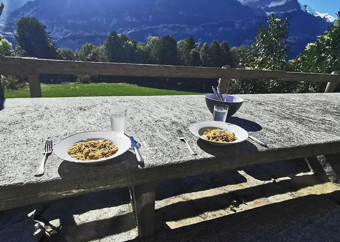 Rauft-perfekter Rueckzugsort Fuer Besondere Feierlichkeiten 2500 M2 Grundstueck Mitten In Der